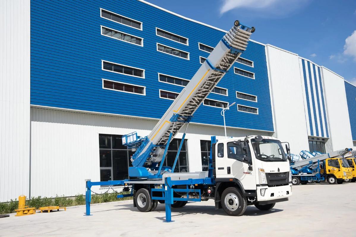 安陆小型云梯车上料车租赁多少钱