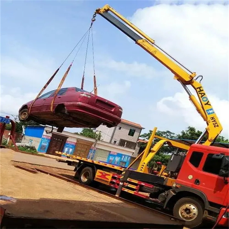 安陆吊车救援小汽车怎么吊