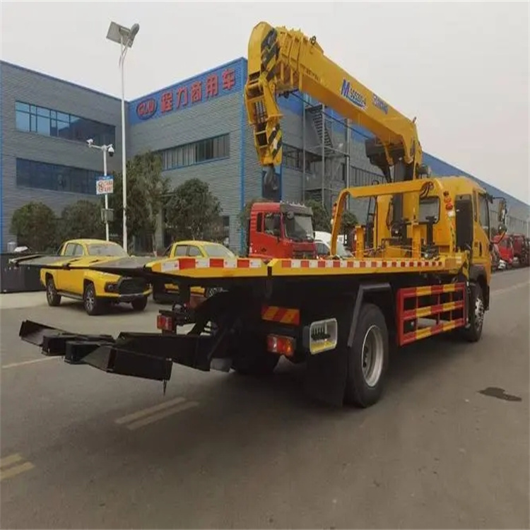 安陆附近小随车吊出租电话，轻松解决搬运烦恼