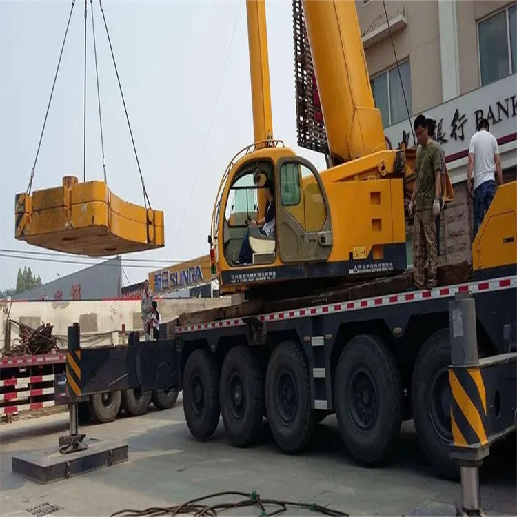 安陆当地吊车出租|机器吊装|75吨|工厂搬迁服务